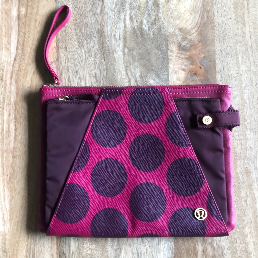 Rare Lululemon double wristlet/makeup bag